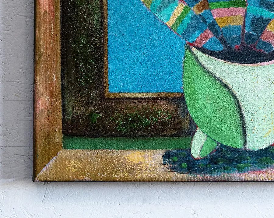 Sansevieria am Fenster mit blauem Himmel