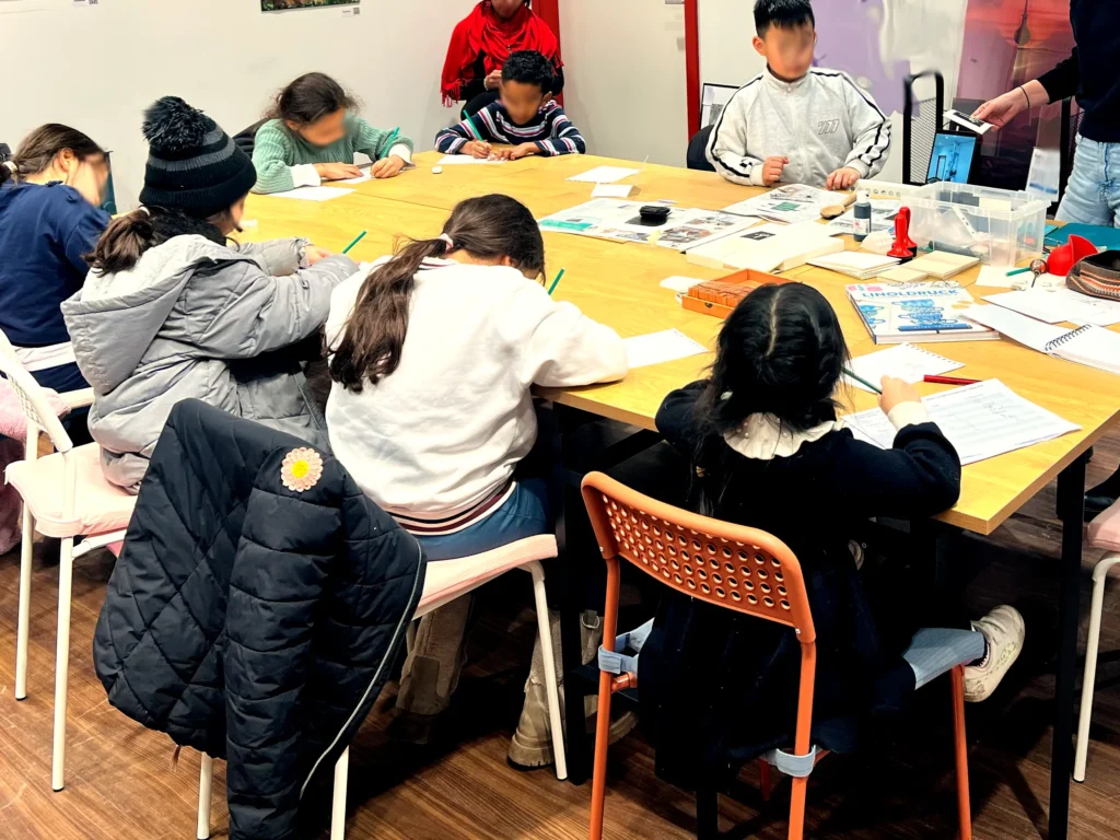 Linolschnitt Workshop Berlin – Kreativer Kurs für Gruppen, Kinder & Erwachsene